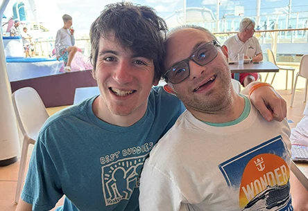 Two best buddies participants traveling together