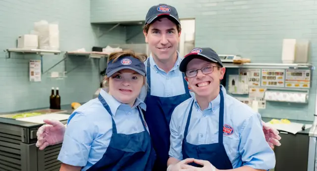 bbi-2026-news-jersey-mikes-image-1 two best buddies participants working at Jersey Mike's